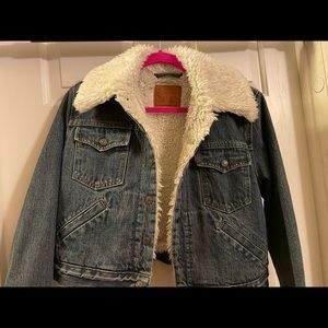 Levi’s denim fur jacket size L barely worn
